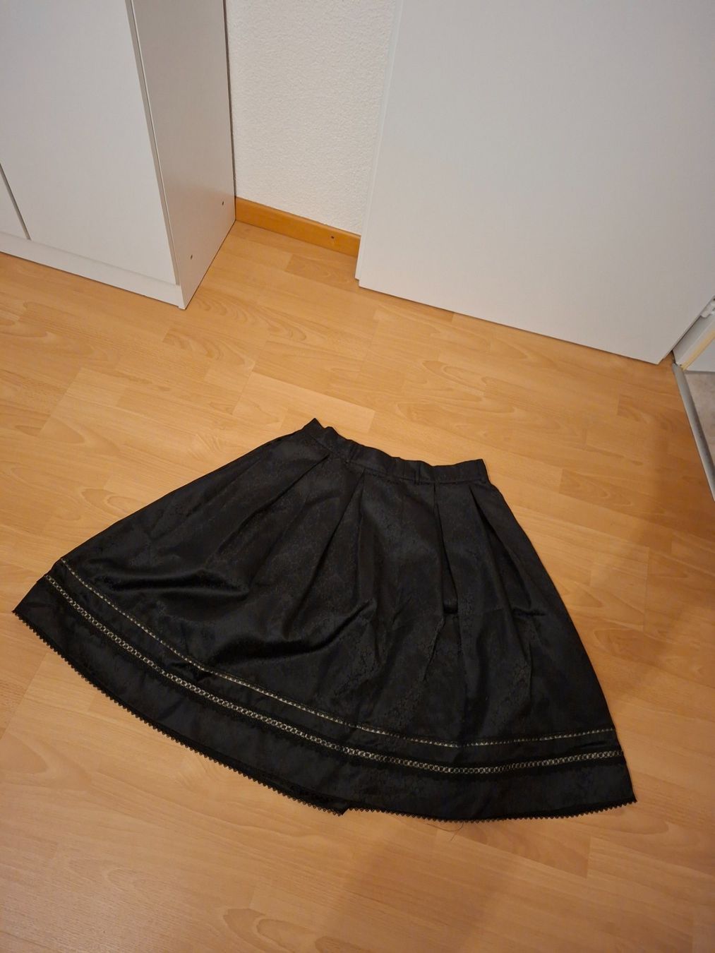 Gonne: Dirndl Rock MarJo – Usato da Jeuss venduto da cat_tyh2