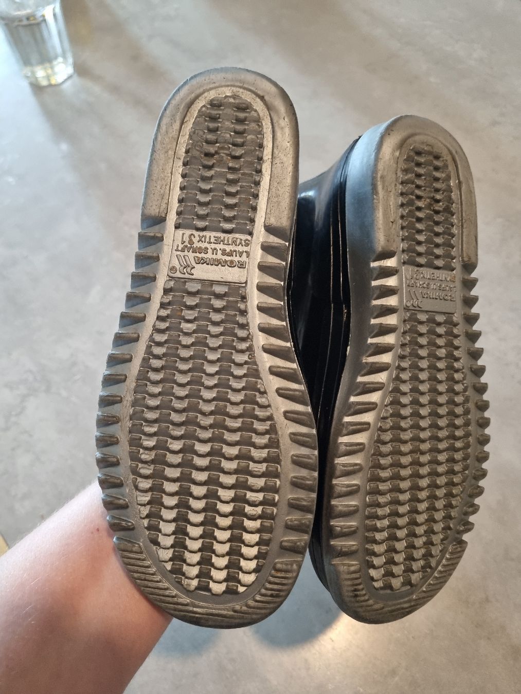 Schuhe für Jungen: gummistiefel grösse 31 – Gebraucht aus Basel von Waranwaran 1