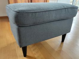 Möbel Pfister Polster-Wohnzimmer-Hocker grau, schwarze Füsse