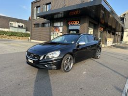 Volvo V60 T6 AWD R-Design AHK 329 PS