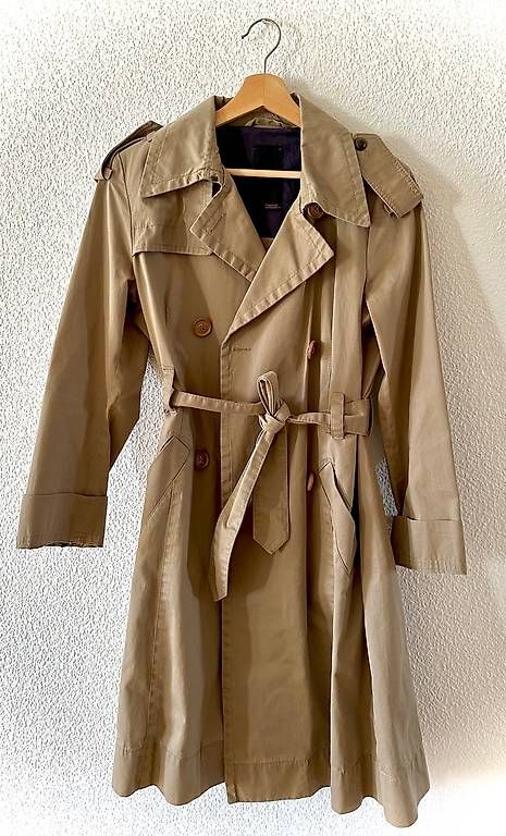 Mäntel: Cinque Mantel Damen – Gebraucht aus Auvernier von E111