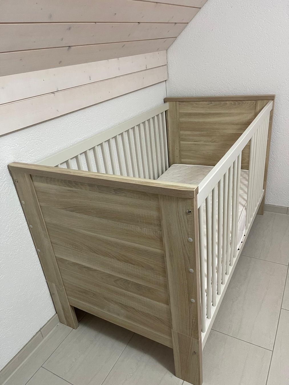 Tables à langer & accessoires: Paidi diaper changing table and crib – D'occasion à Lufingen par sar_q6v7 2