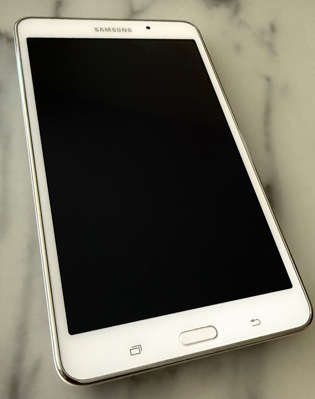 Samsung Tablet PC: Samsung Galaxy Tab 4 SM-T230 Weiss – Usato da Dübendorf venduto da sou_55nr 1