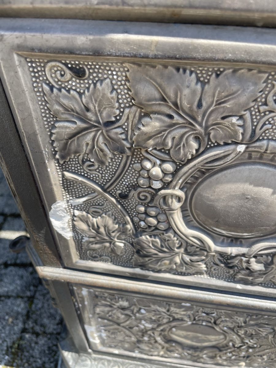Autres meubles anciens: Kachelofen antik – D'occasion à Winkel par Uwen 1
