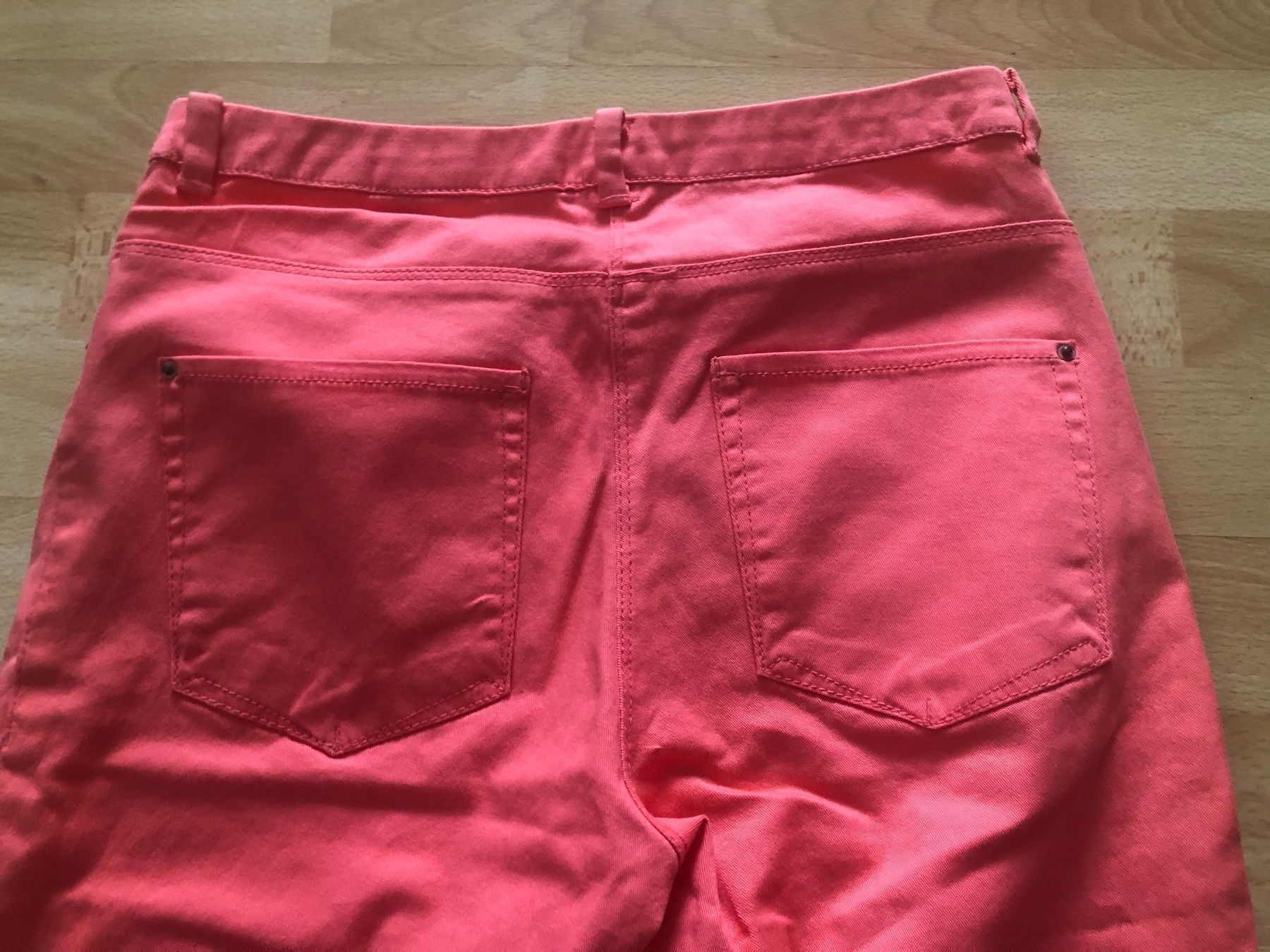 H&M Pantaloni: Rosa Hose – Usato da Gamprin venduto da Minabal 3