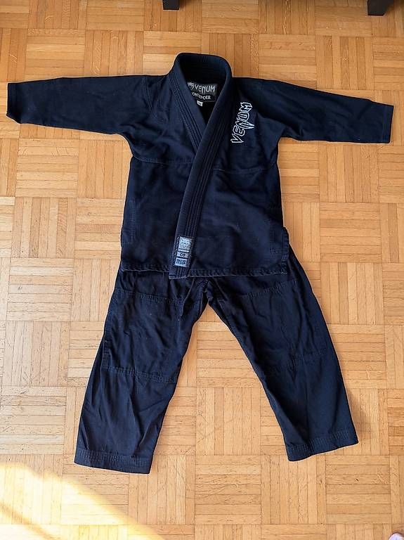 Arte internazionale: Venum Contender BJJ Gi – Usato da Winkel venduto da Huissie