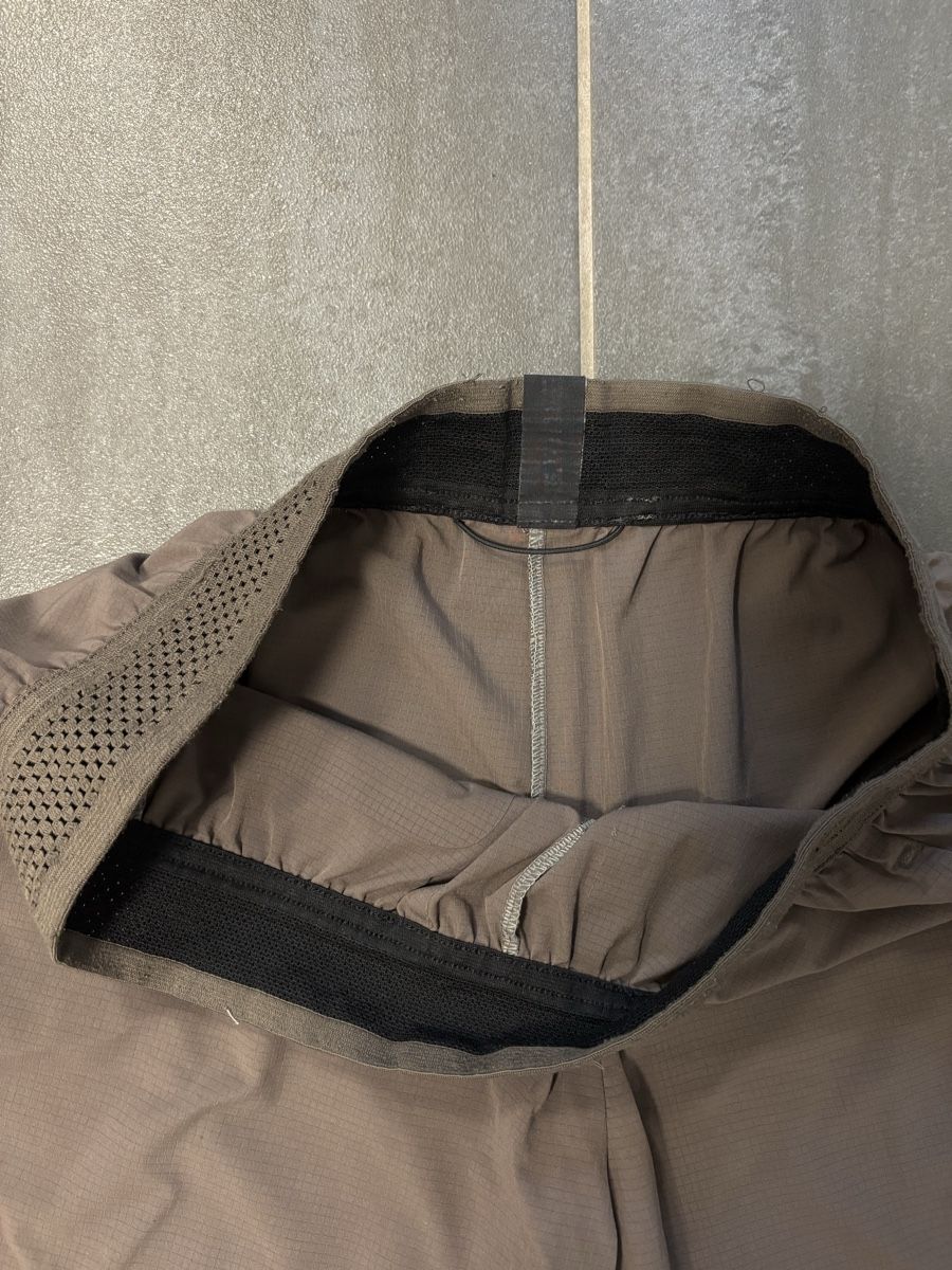 Nike Pantaloni: Nike Shorts M – Usato da Rümlang venduto da svent 3