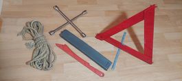 Set für Auto: Pannendreieck, Abschleppseil, Radkreuz
