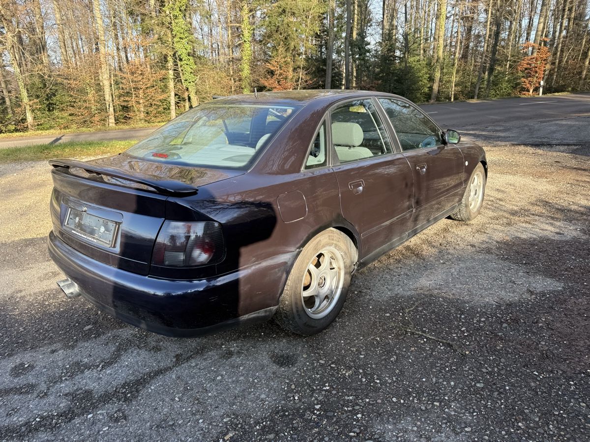 Audi Automobili: Audi A4 Automat – Usato da Bretzwil venduto da angel094 1