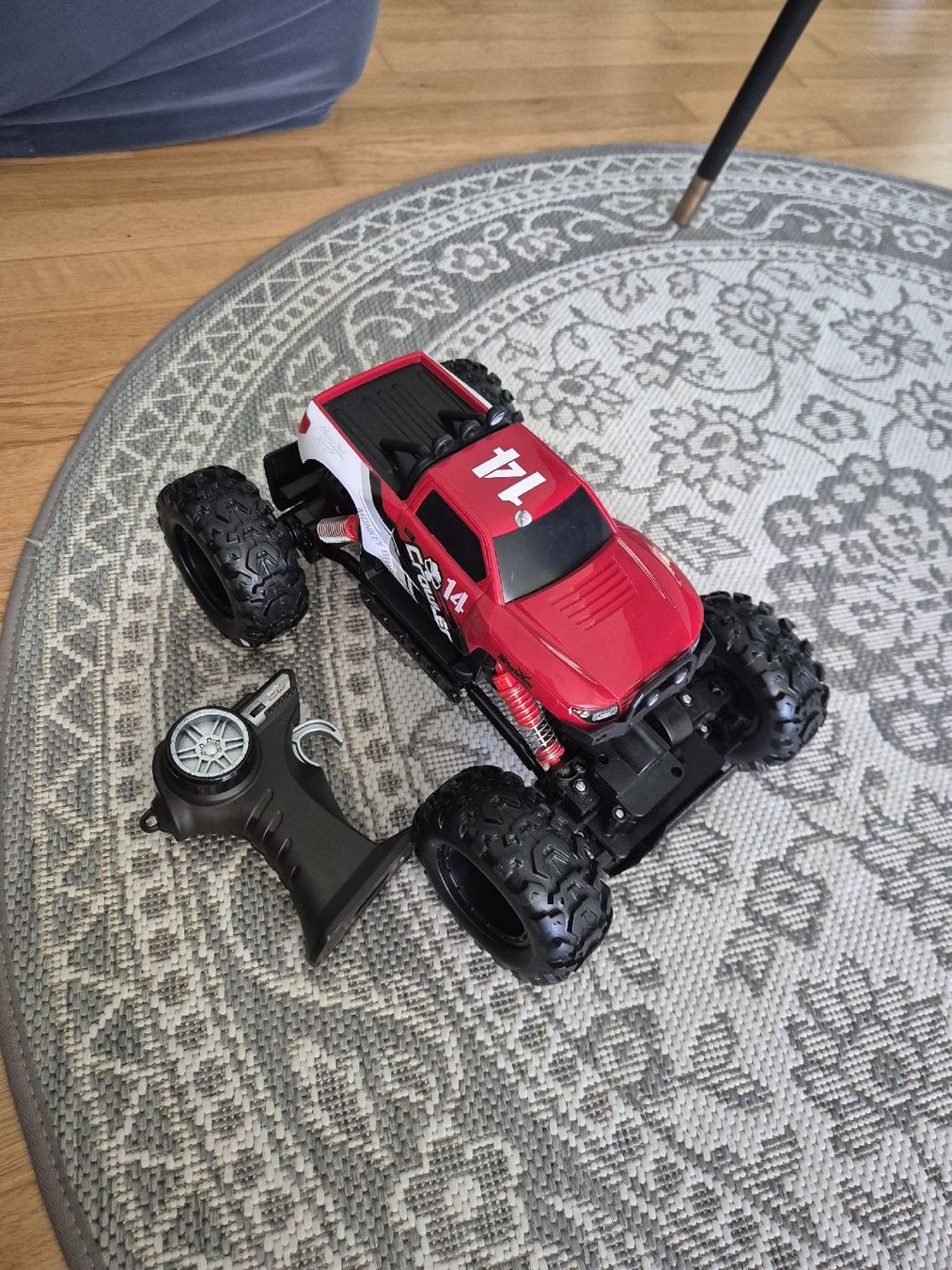 Modellismo RC: Ferngesteuertes Monstertruck RC Auto – Nuovo (secondo la descrizione) da Affoltern am Albis venduto da ManuFati7 2