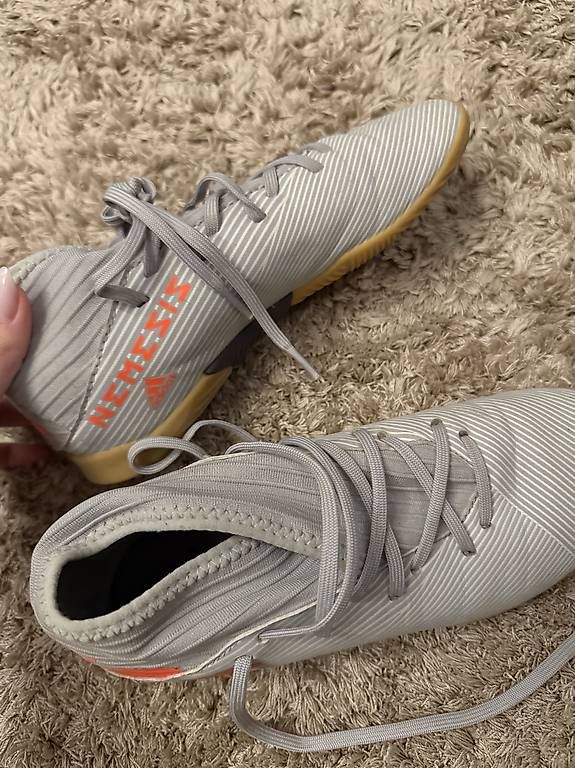 Scarpe per ragazzi: Fussball-hallenschuhe – Usato da Wetzikon ZH venduto da veysel71