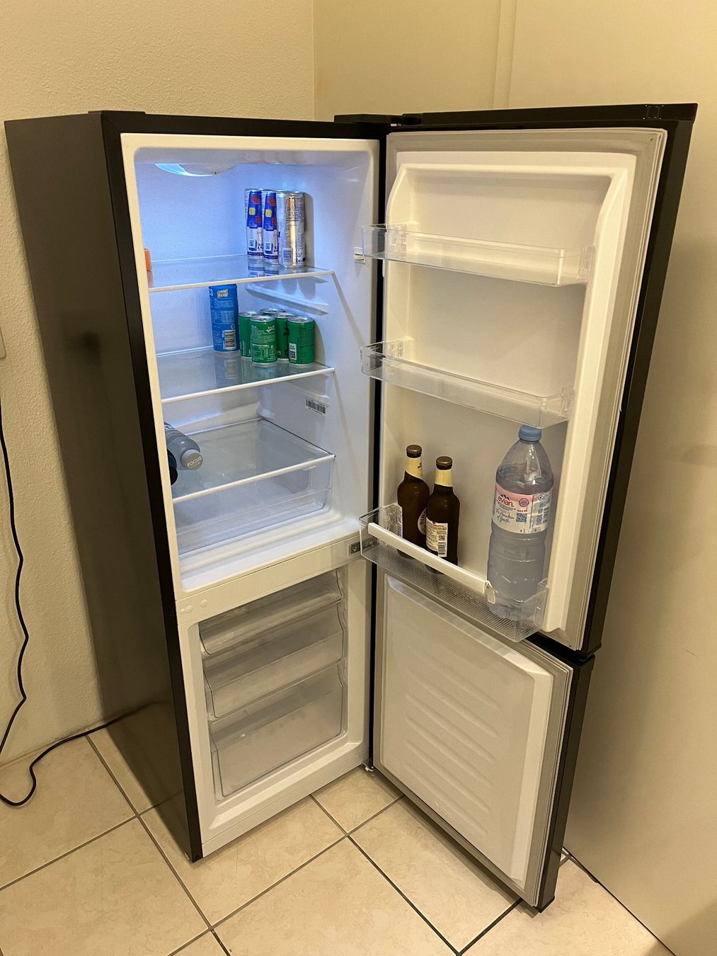 Frigoriferi: BOMANN Kühlschrank schwarz BCD-171B/HC4 – Usato da Basel venduto da Xani 2