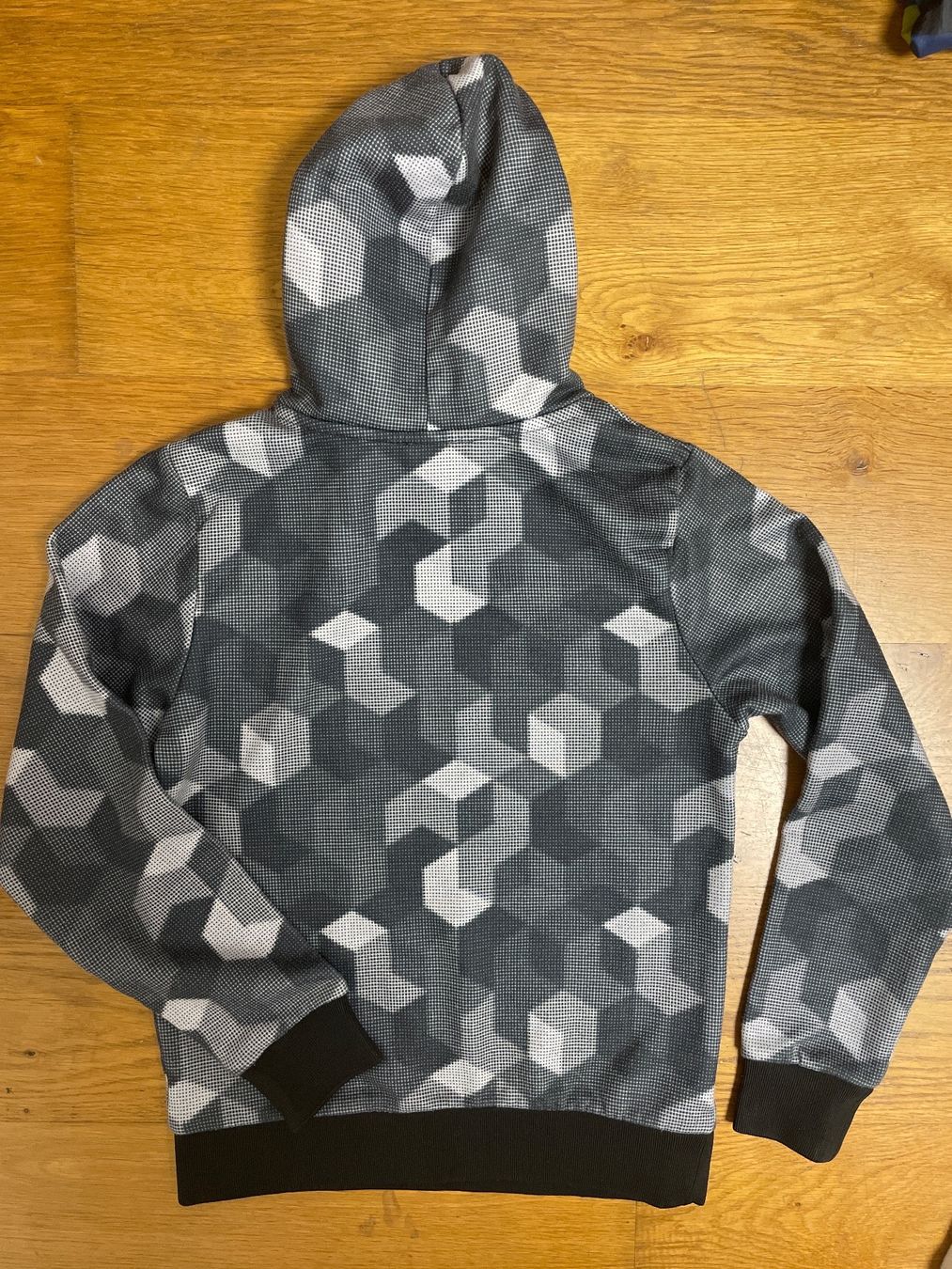 Pullover & Sweatshirts: Kapuzenpulli Jungs Grösse 146 – Gebraucht aus Pieterlen von sheriff111 3