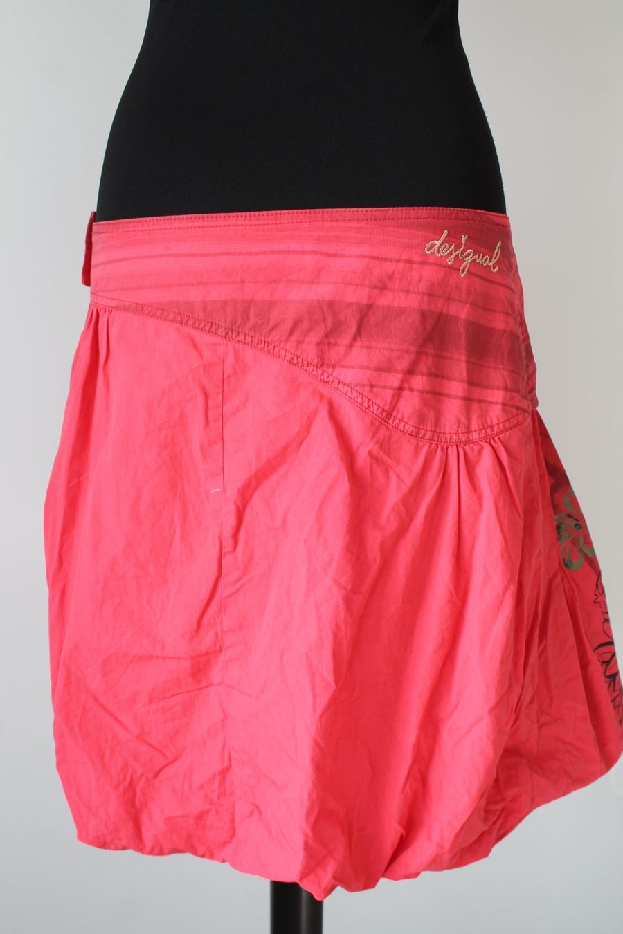Desigual Gonne: Jupe DESIGUAL taille L – Usato da Chez-le-Bart venduto da jasse 1