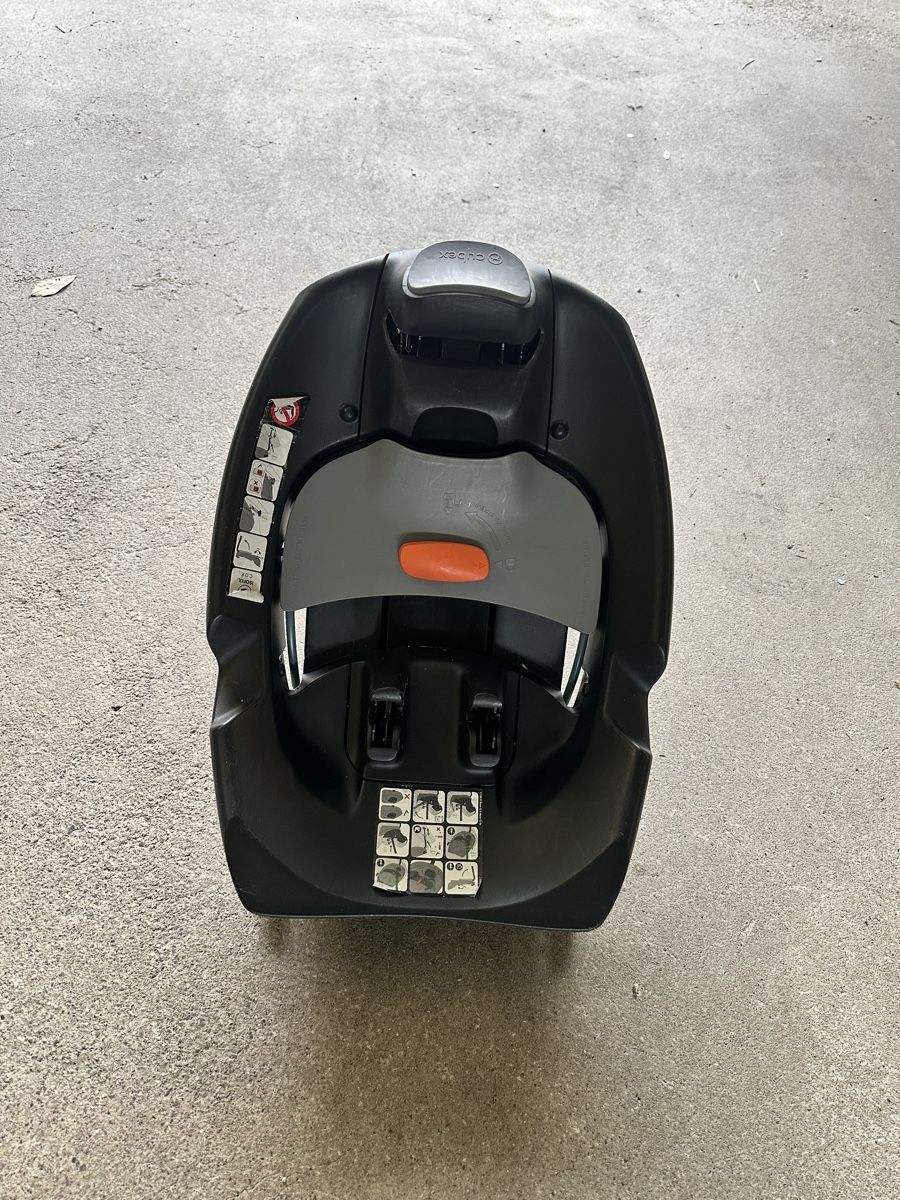 Cybex Auto-Kindersitze: Cybex Babyschale schwarz, inkl. Base iso fix – Gebraucht aus Wegenstetten von wel_8mv6 3