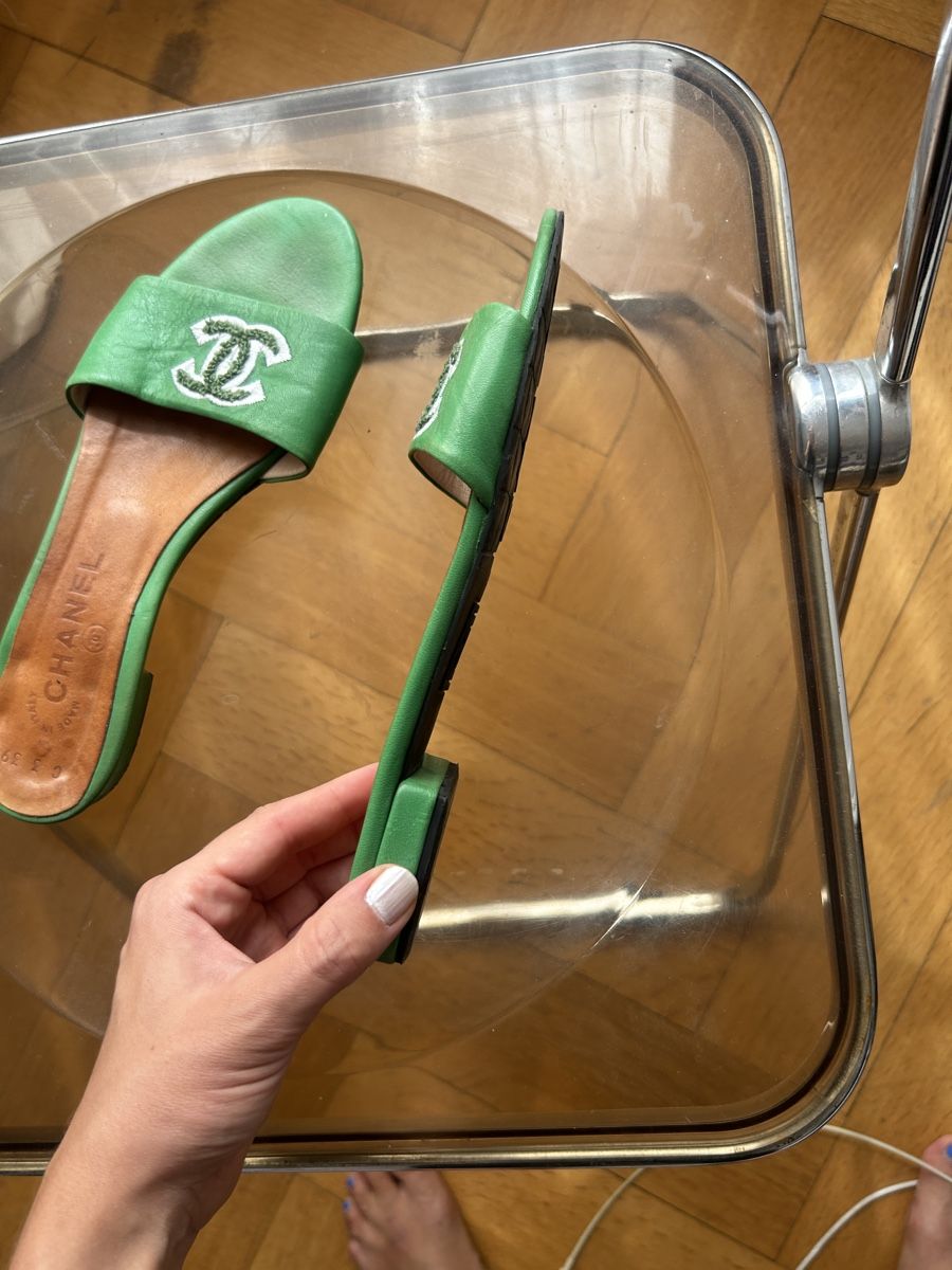 Chanel Scarpe da donna: Chanel slides – Usato da basel venduto da wastedworld 9