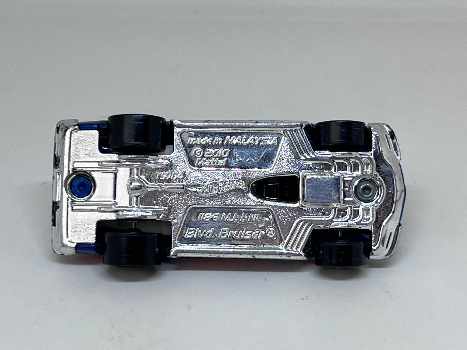 Hot Wheels Modellini d'auto: Hot Wheels Blvd. Bruiser – Nuovo (secondo la descrizione) da Wildegg venduto da LaaBoutique 3