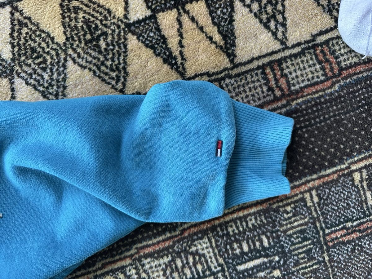 Tommy Hilfiger Maglioni & Felpe: Pull Tommy jeans bleu turquoise  – Usato da Knonau venduto da dor_jd7k 4