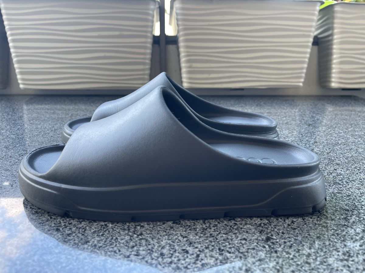 Cos Herrenschuhe: Cos Flip-Flops 41 – Gebraucht aus Dübendorf von olh_rs5r
