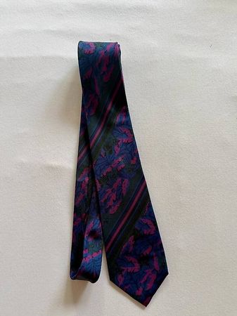 Cravate Yves Saint Laurent