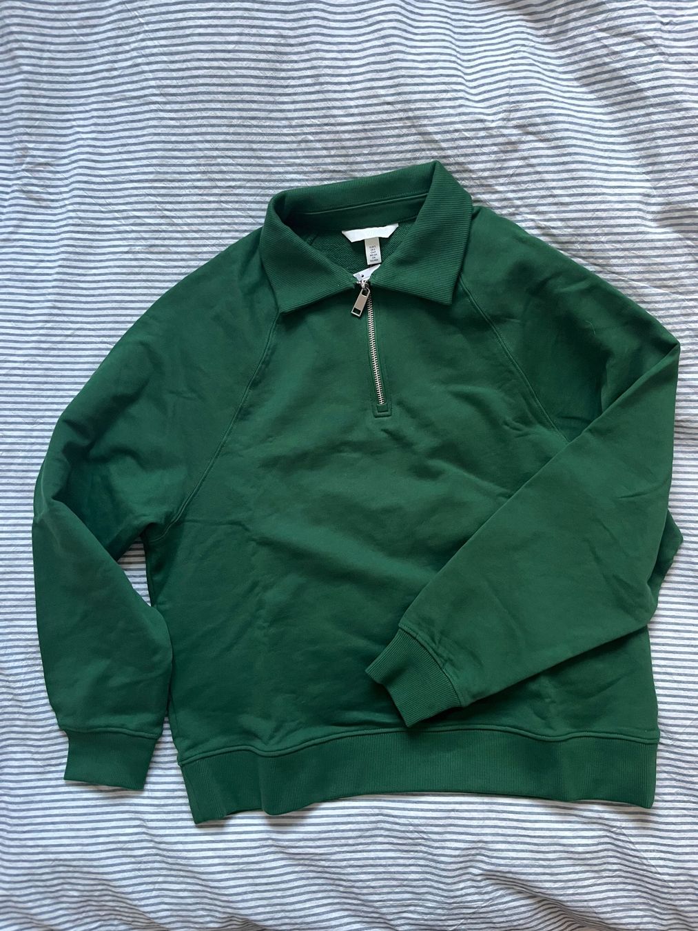H&M Maglioni & Felpe: Oversized Sweatshirt / Pullover mit Zipper & Kragen – Nuovo e nell'imballaggio originale da Zürich venduto da flelisa 1