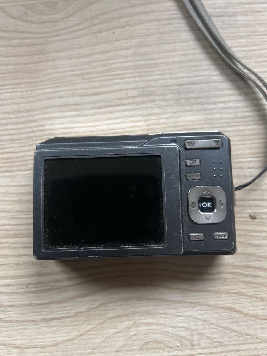 BenQ Fotocamera: Fotocamera Benq 8MP, zoom 3x – Difettoso da Caslano venduto da iguidice01 2