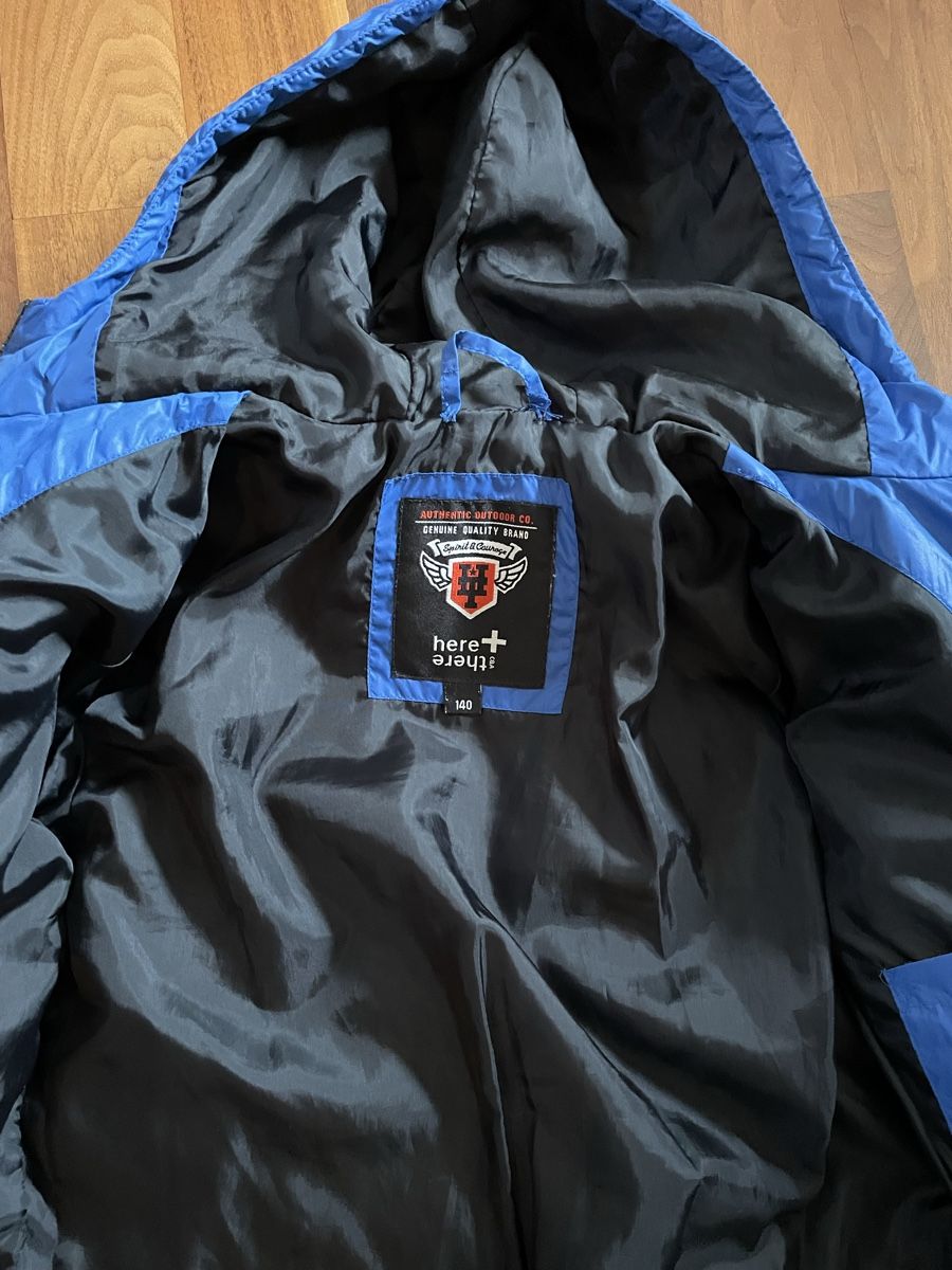 Vestes & Manteaux: Winterjacke Blau Grösse 140 gebraucht – D'occasion à Fehraltorf par Nadja0205 1