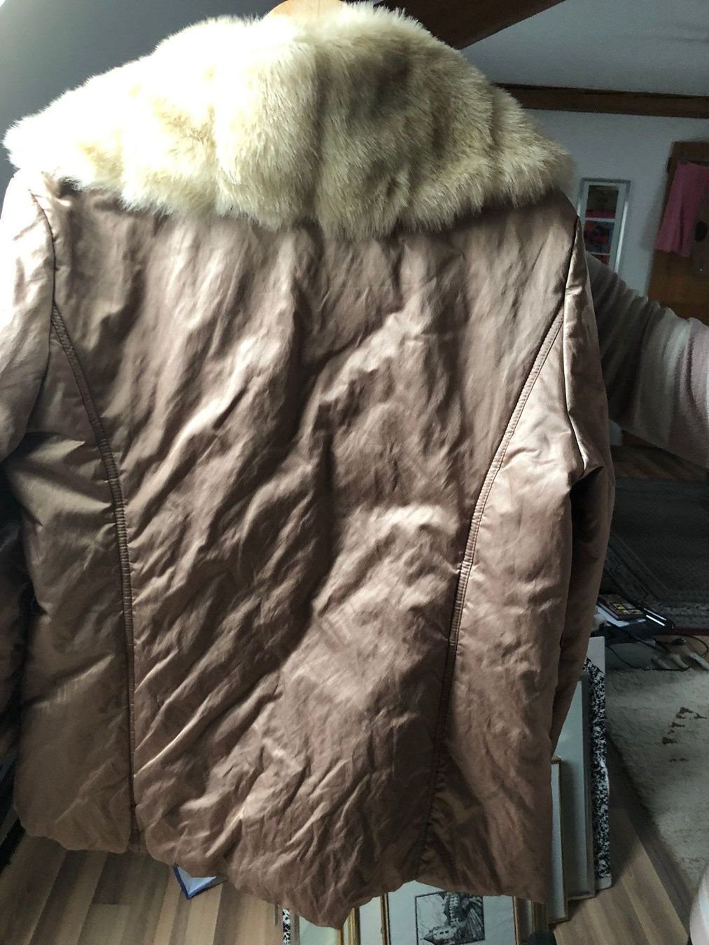 Giacche: 1 VESTE MATELASSEE TAILLE 40 BEIGE – Usato da Charmey (Gruyère) venduto da Rolando6 1