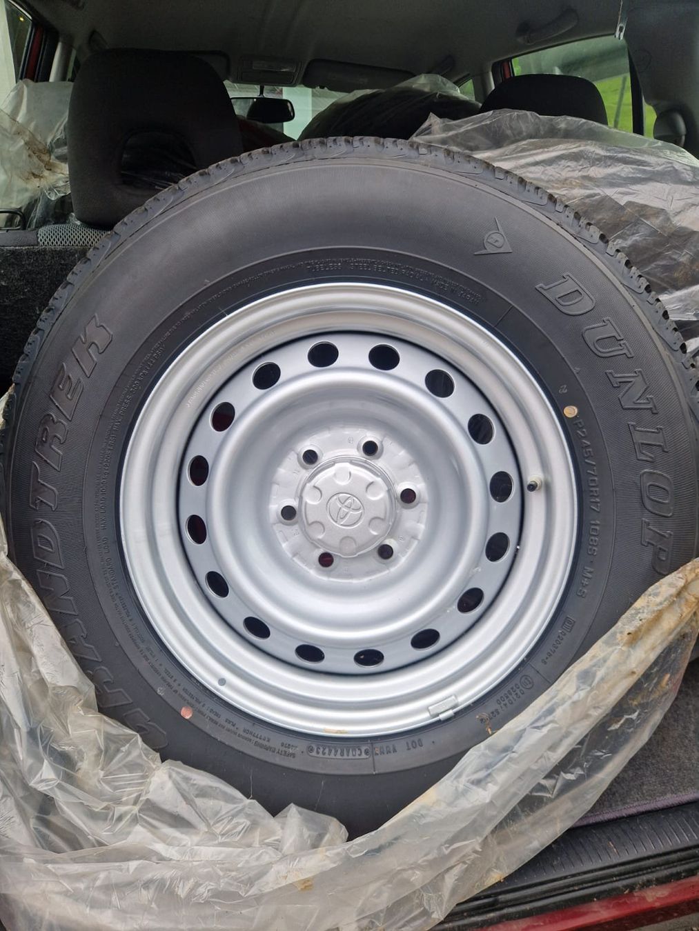 Toyota Felgen: Landcruiser Felgen 2.8TD Active original – Neu (gemäss Beschreibung) aus Zweisimmen von Fuxsil