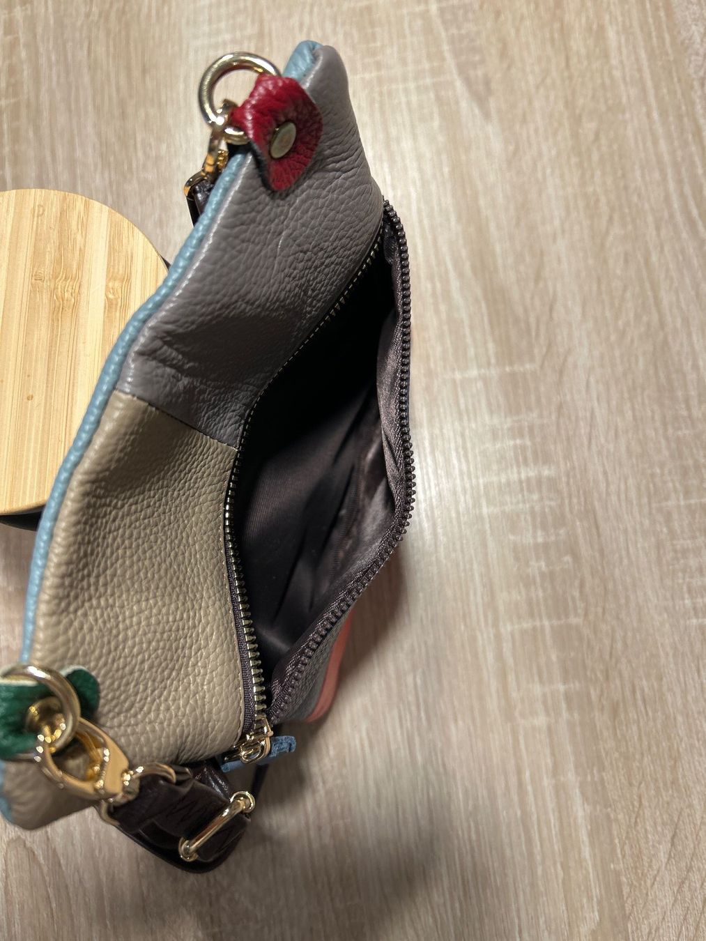Borse da donna: Umhängetasche mit  diversen Fächern & RV – Nuovo (secondo la descrizione) da Brunnen venduto da Nala2929 6