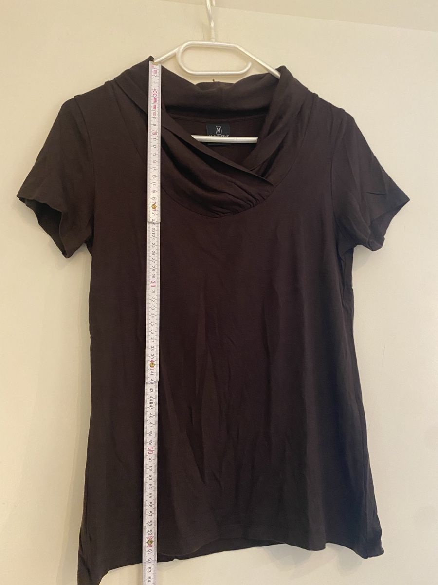 Madeleine T-shirt: Madeleine T-Shirt, Braun, ca. Grösse M – Usato da Hünenberg See venduto da lar_9zjk 1