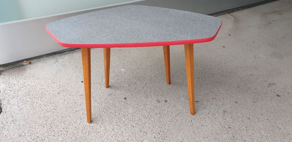 Rattan Beistelltisch Mid Century - 3-stöckiger Schmaler Couchtisch Mit Stauraum, Bambus