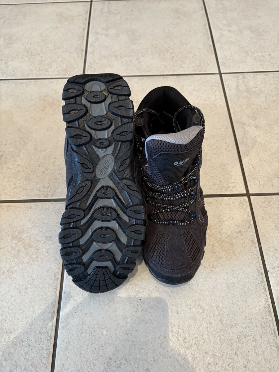 Hi-Tec Scarpe da uomo: Hi-Tec Trekkingschuh Gr.44 – Nuovo (secondo la descrizione) da Morschach venduto da Butterbrot9000 1