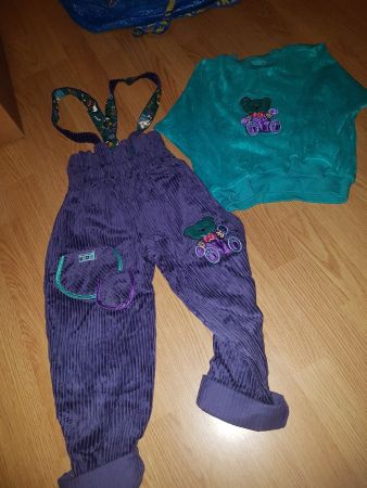 Sweatshirt und Latzhose gr 98