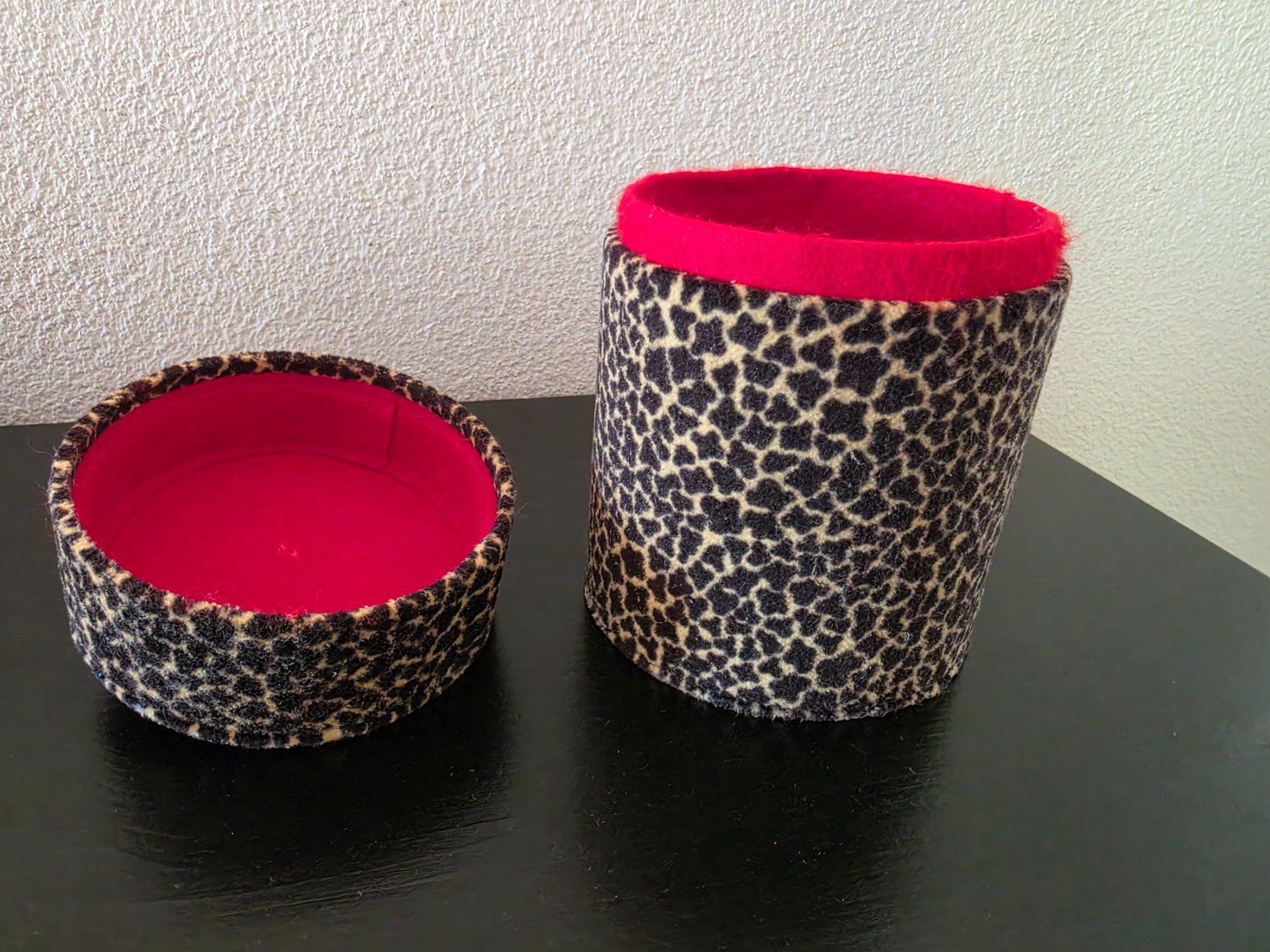 Portagioie: Schatulle Tigerfinken Design – Usato da Stäfa venduto da flamingo_17 4