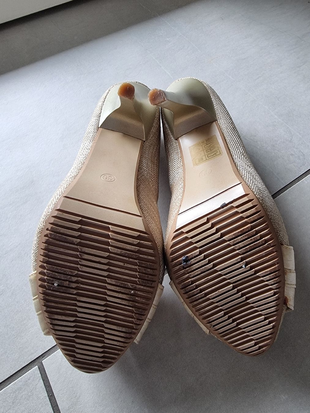 Scarpe da donna: wilady Pumps grösse 36 – Usato da Wohlen AG venduto da niki31 3