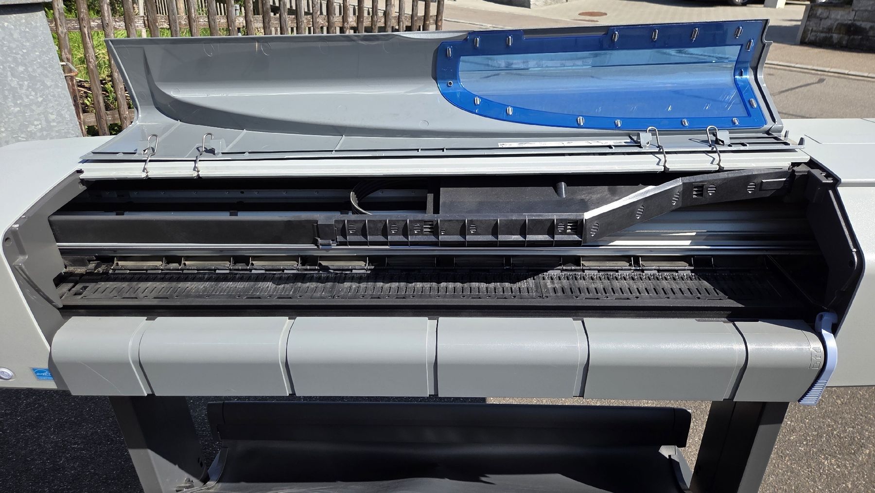 Hewlett Packard Imprimantes: HP Designjet 500 Plus inkl. Zubehör – D'occasion à Rickenbach Sulz par Kodachrom 4