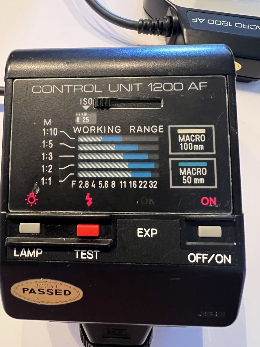 Minolta Flash: Minolta Macro 1200 AF Ringblitz + Control Unit getestet top – Nuovo (secondo la descrizione) da Oberhofen Thun'see venduto da SwissTreasure 1