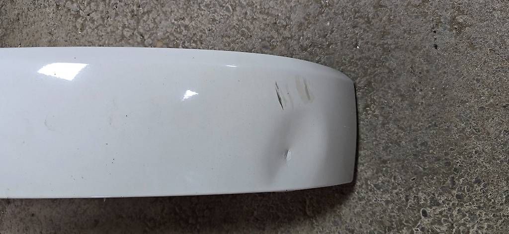 Volkswagen Tutti pezzi di ricambio auto: VW T4 Frontblech Kühlergrill Frontgrill lange Front Weiss – Usato da Schaffhausen venduto da Parg86 1
