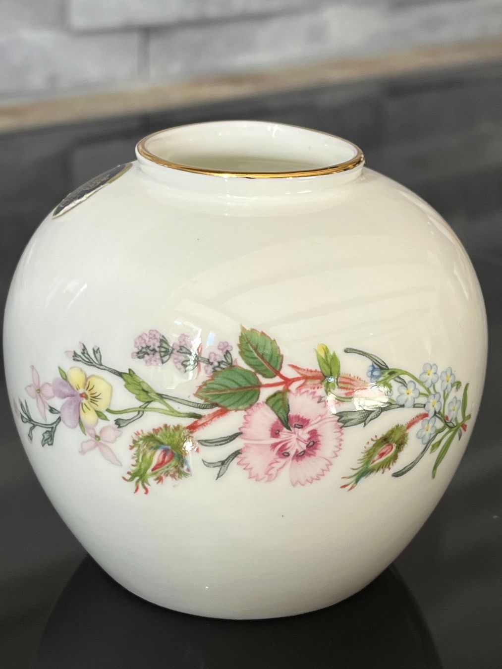 Vasi & Recipienti: Kleine Porellan Vase "Wild Tudor" – Usato da Bauma venduto da Budgerigar 1