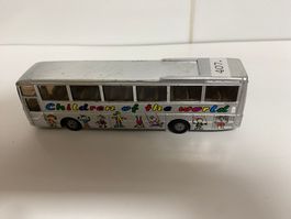 Siku 2 x Bus 407 L = 13.5 grau + 15.5 gelb B = 3 cm.