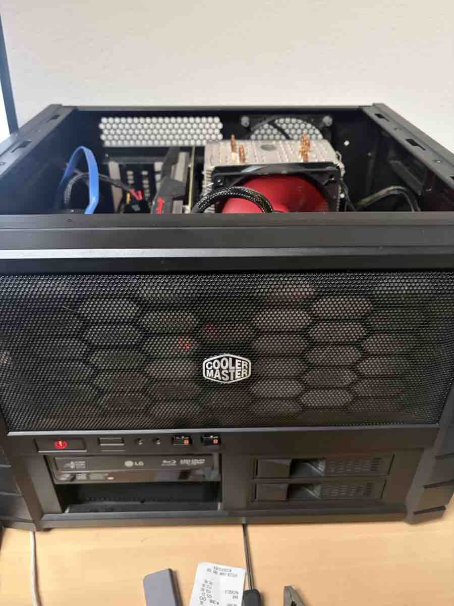 Intel PCs: PC Gehäuse Cooler Master mit Hardware Komponenten – Gebraucht aus Gränichen von jon_9lwn