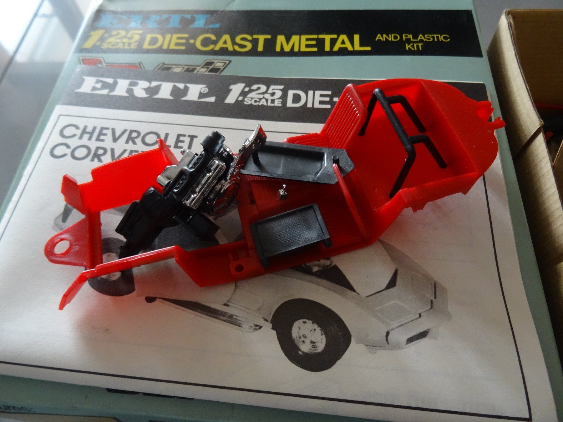 Chevrolet Modellini d'auto: CHEVROLET Corvette 5,7 liter – Nuovo e nell'imballaggio originale da Niederbipp venduto da mission55impossibile 2