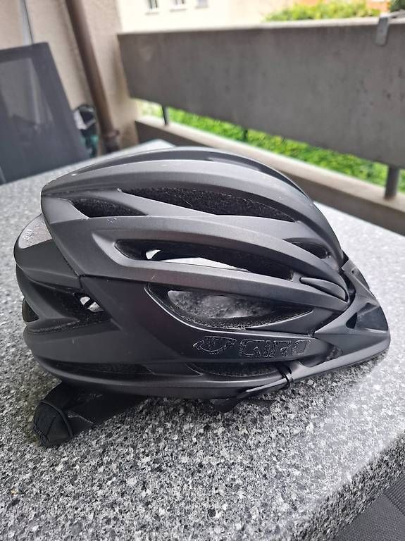 Helme: Velohelm Giro – Gebraucht aus Ittigen von nel_8lc7