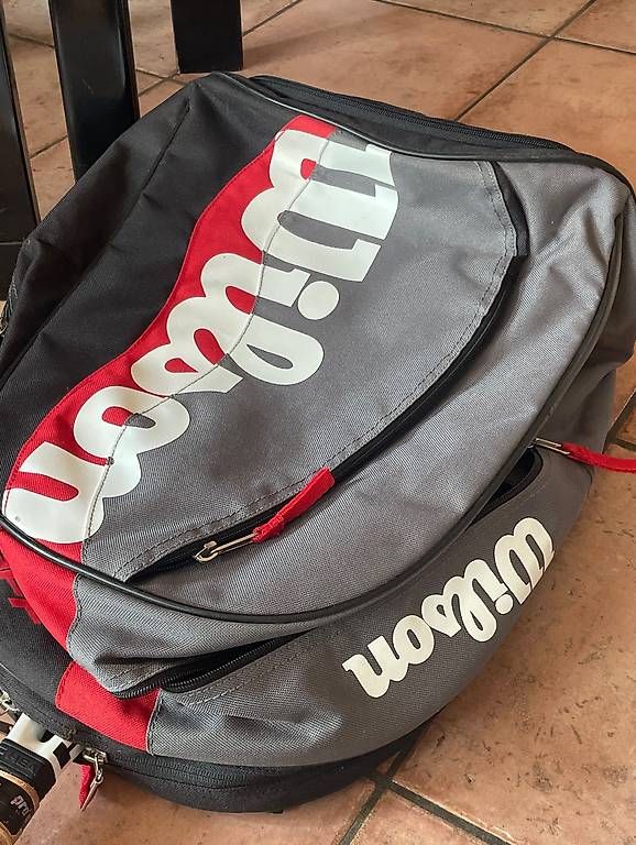 Wilson Zaini: Wilson Tennis Rucksack – Usato da Zürich venduto da jasisl 3