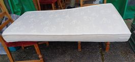 Lit Bébé(0-5-7ans)avec sommeiller+matelas+duvet+cossin tout!