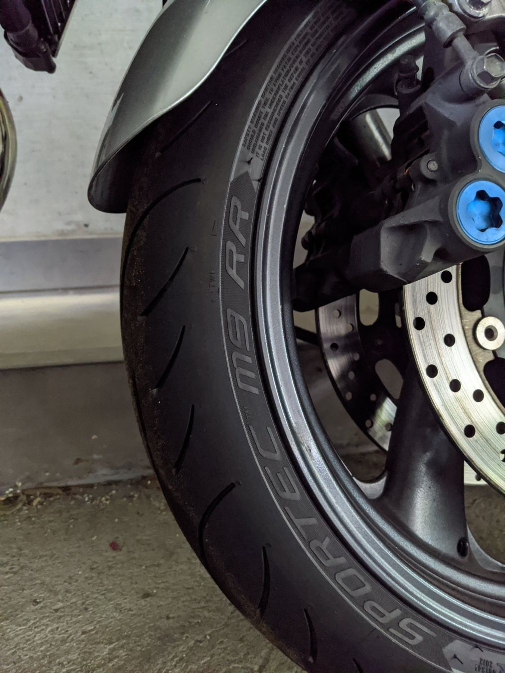 Yamaha Touring: Motorrad Yamaha XJR 1300 – D'occasion à Kastanienbaum par kr.arch 6