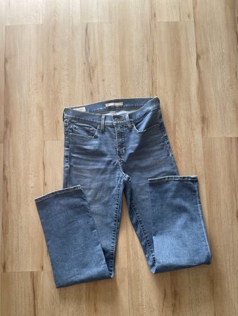 Jeans Levi's 314 Shaping Straight bleu. W27 L30 état neuf