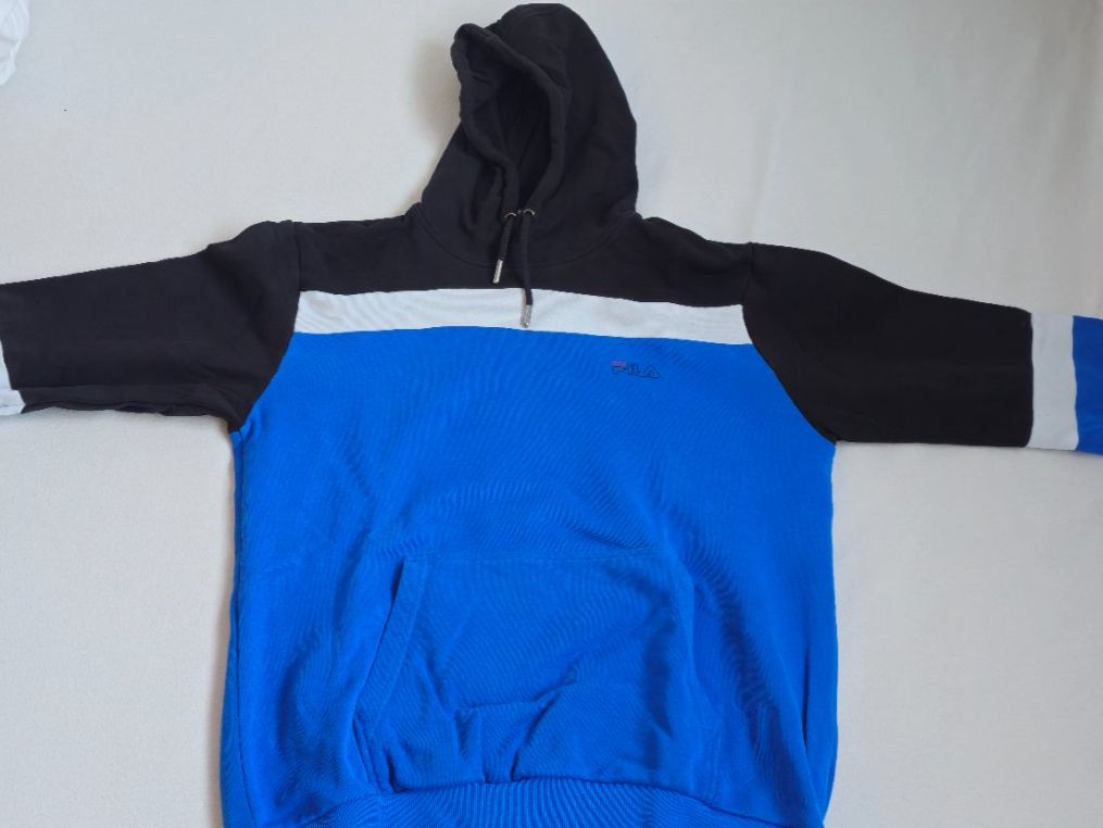 Fila Maglioni & Felpe: Fila Hoodie , Grösse M – Usato da Niederglatt ZH venduto da 04iboT