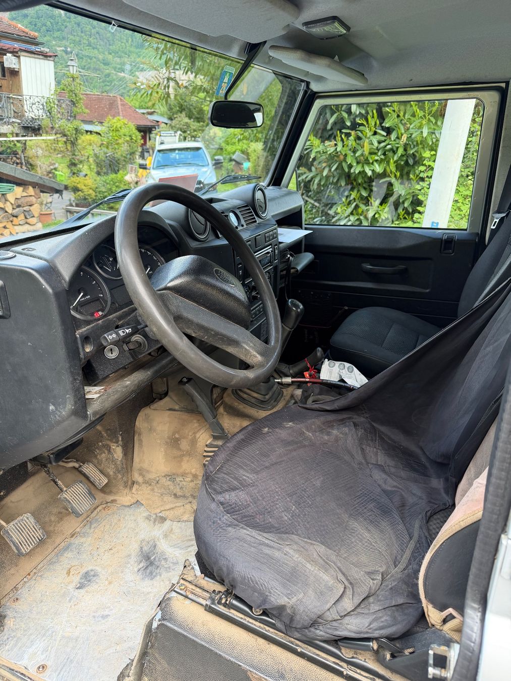 Land Rover Automobili: Land Rover Defender – Usato da Oberurnen venduto da quattroturbo 4